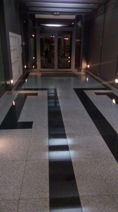 Vabank Apartamenty W Centrum Zielona Gora  Bagian luar foto